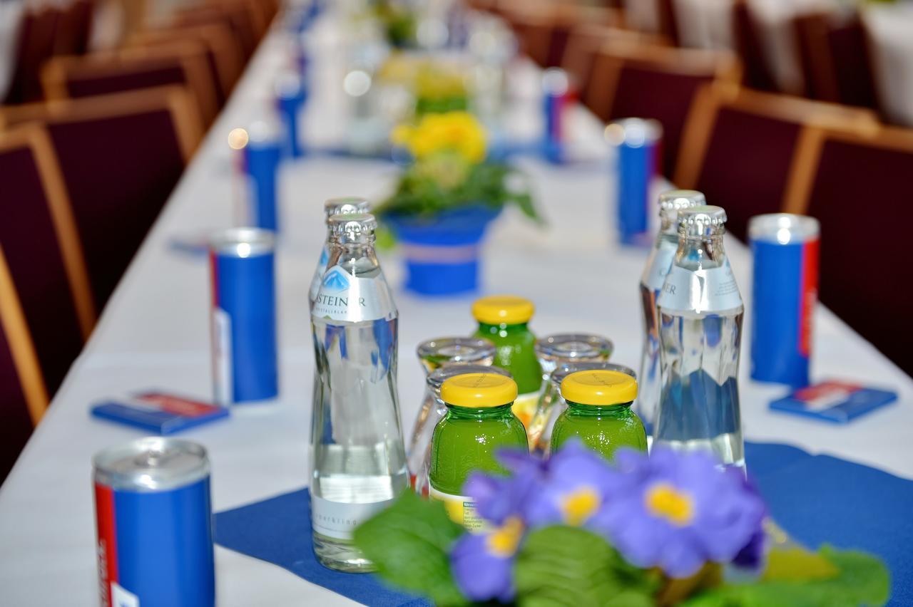 Bildungshaus Schloss Krastowitz Hotel Klagenfurt am Woerthersee Bagian luar foto