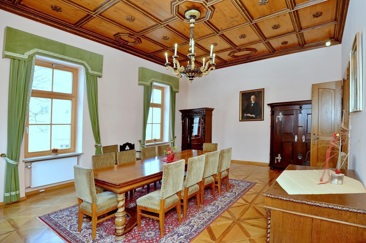 Bildungshaus Schloss Krastowitz Hotel Klagenfurt am Woerthersee Bagian luar foto